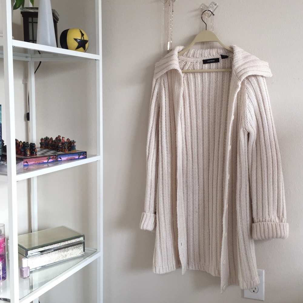 Heavy Knit White Cardigan